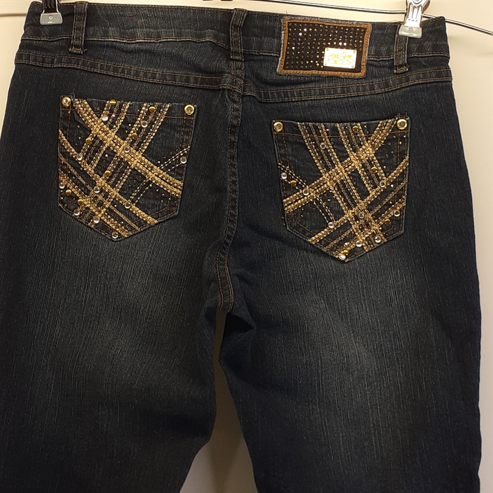 One 5 One Capris Size 7 Jeweled Pockets